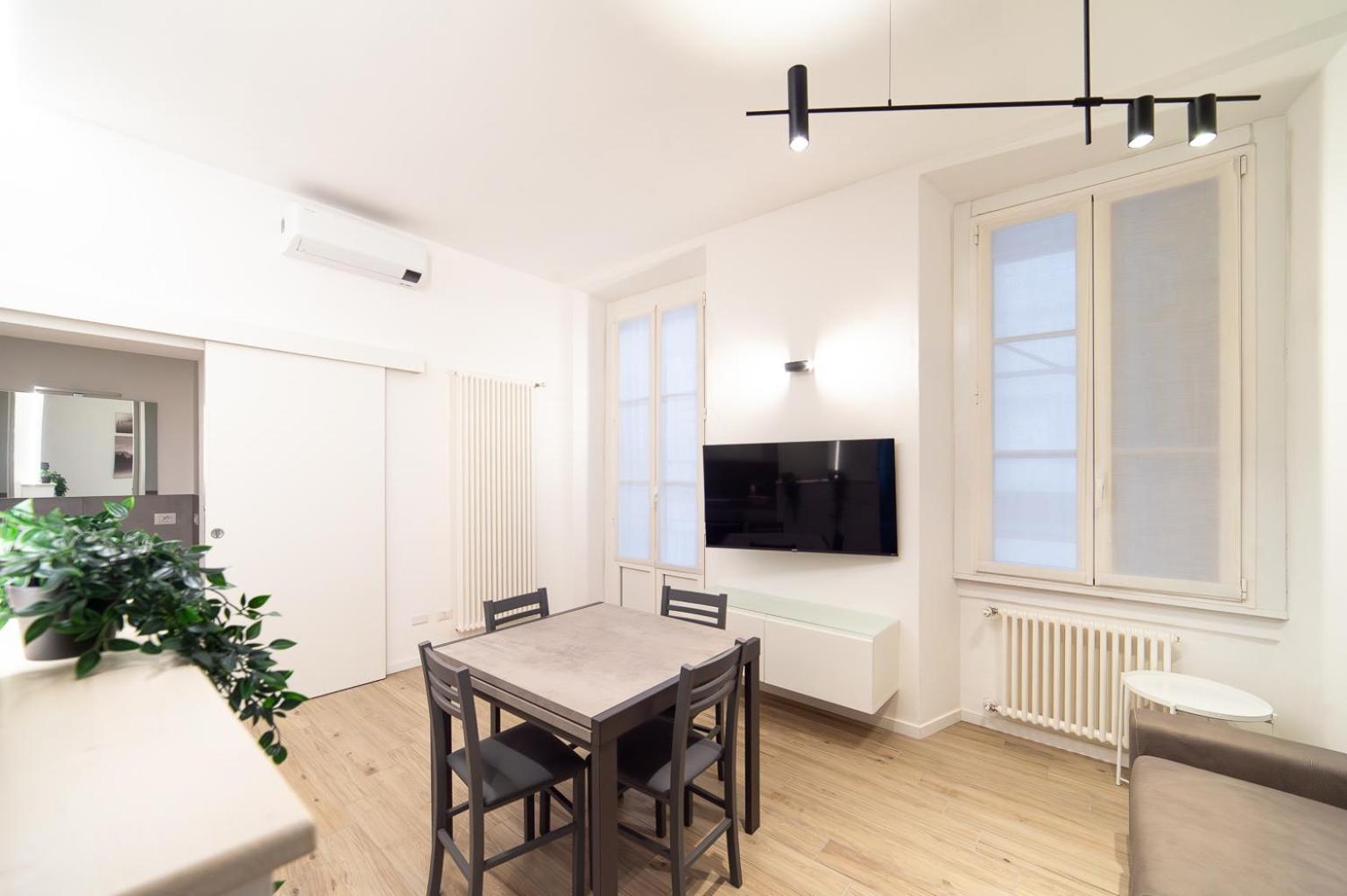 Hbhall Porta Romana Suite Милан Экстерьер фото